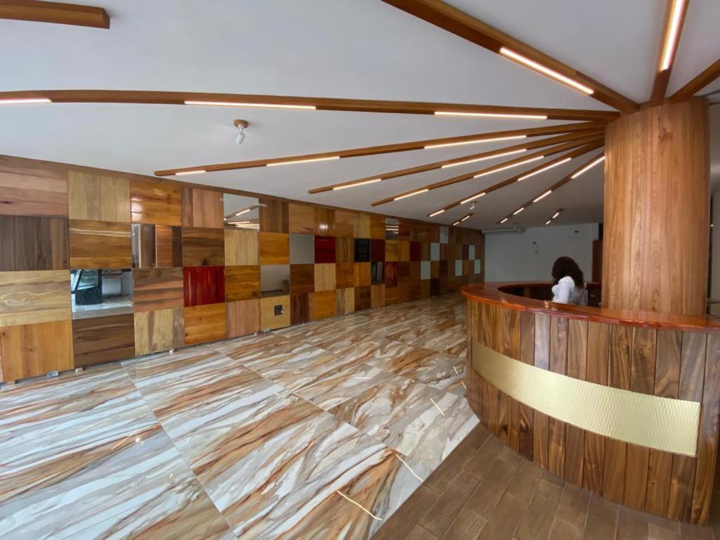 Murex Plaza Hotel & Suites Monrovia Exteriör bild