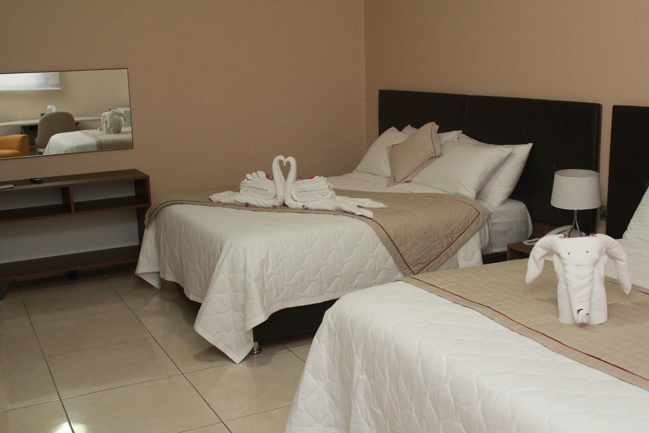 Murex Plaza Hotel & Suites Monrovia Exteriör bild