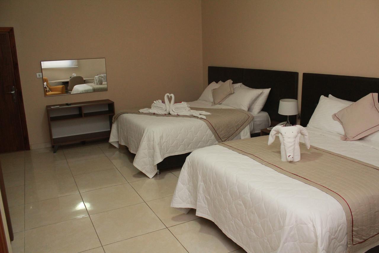 Murex Plaza Hotel & Suites Monrovia Exteriör bild
