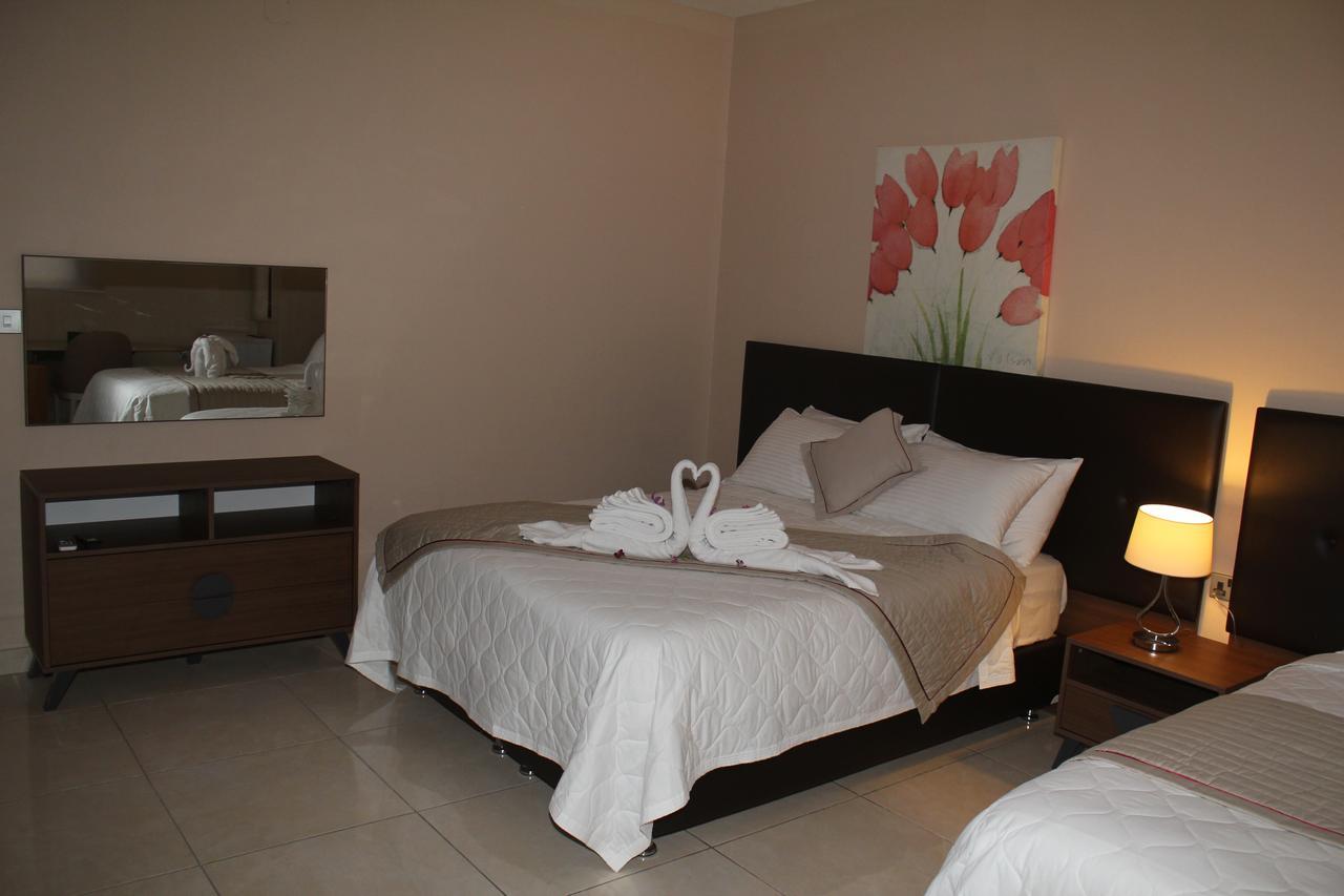 Murex Plaza Hotel & Suites Monrovia Exteriör bild