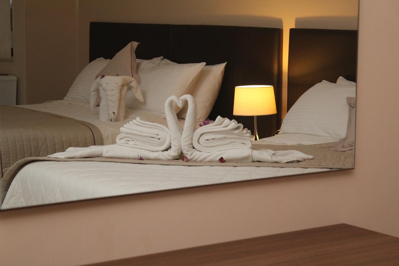 Murex Plaza Hotel & Suites Monrovia Exteriör bild