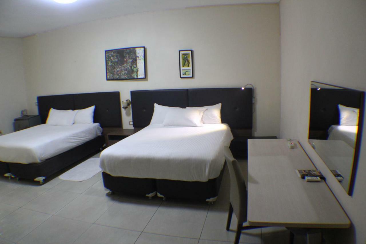 Murex Plaza Hotel & Suites Monrovia Exteriör bild